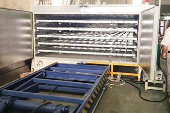 EVA stiklo laminavimo mašina